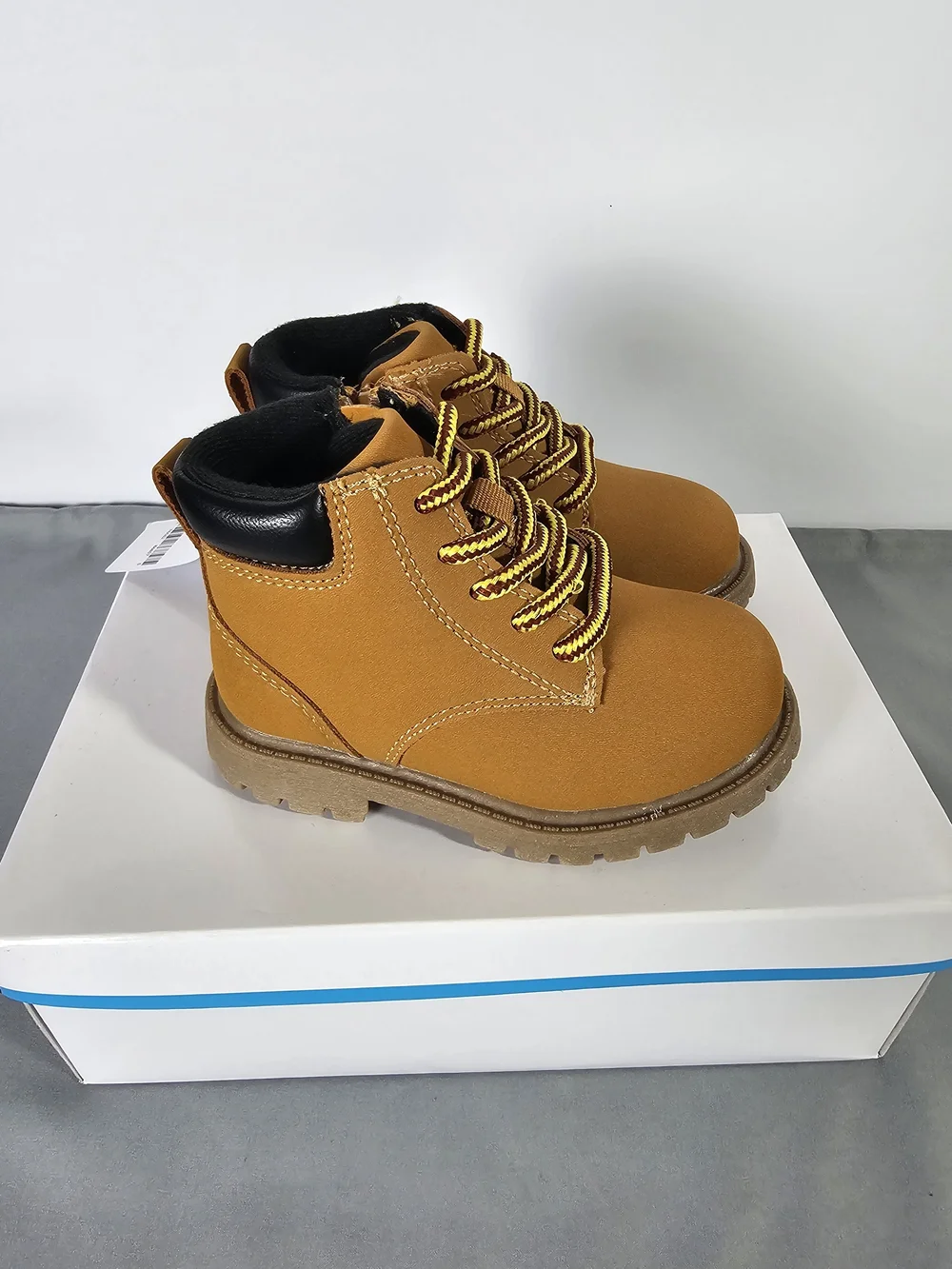 Carter's Lander Tan Toddler Lace-Up Boots Size 7 New With Box
